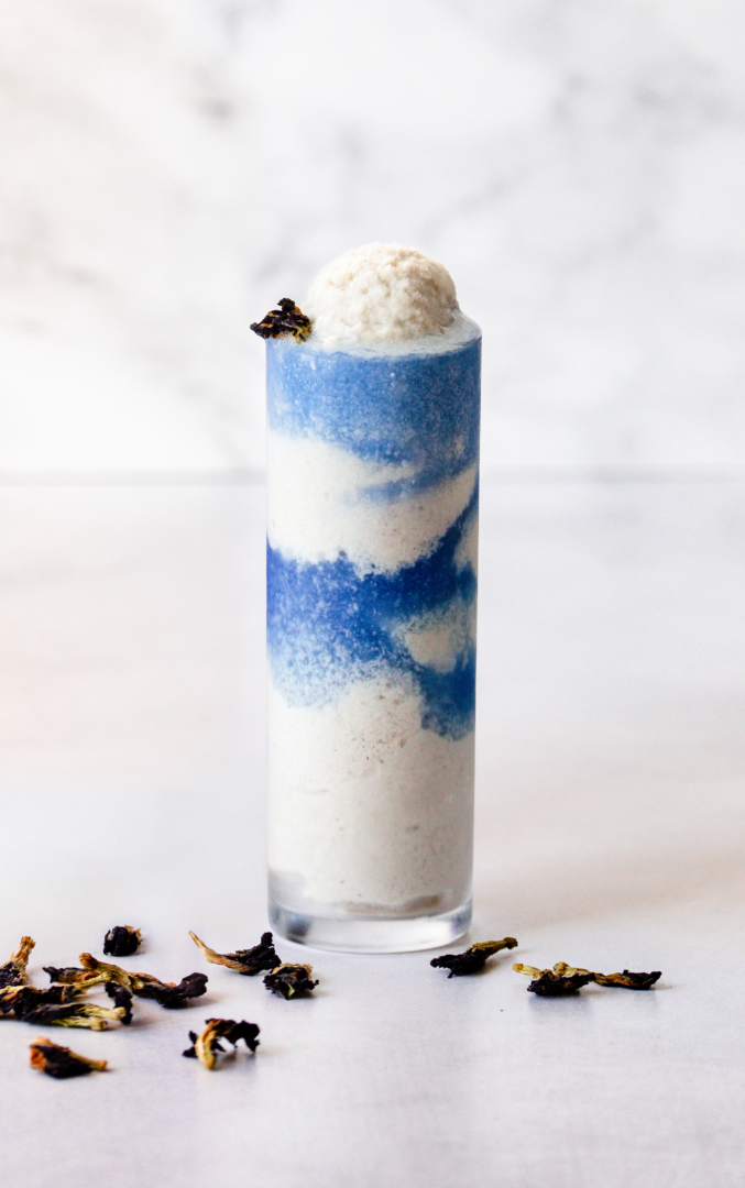 BLUE RUSSIAN FLOAT Empress 1908 Gin